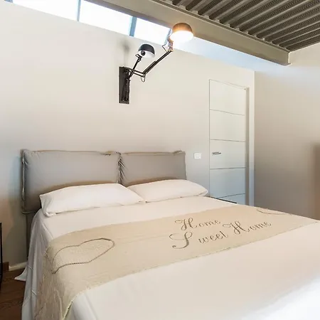Loft גיפה